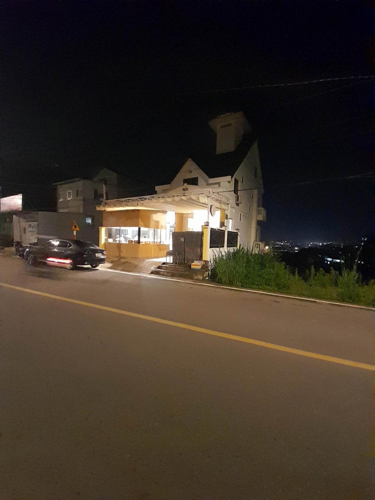 S Villa Hotel Dalat Exteriör bild